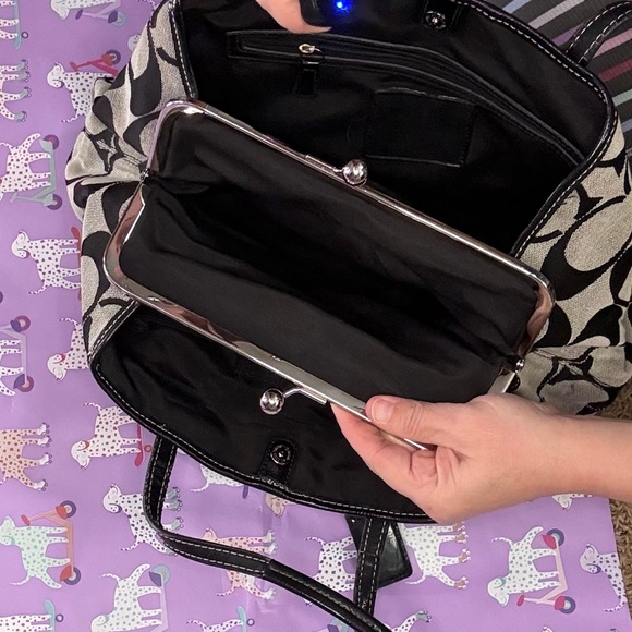 Coach Black and Gray Patterned Bag - Picture 3 of 7